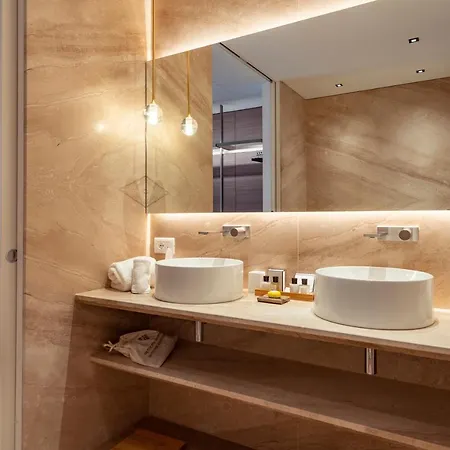 Aria Retreat & - The Leading Of The World, Located Within Parco San Marco 酒店