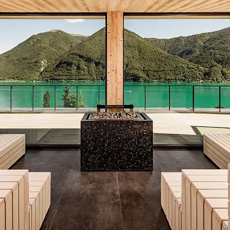 Aria Retreat & - The Leading Of The World بورليتسا