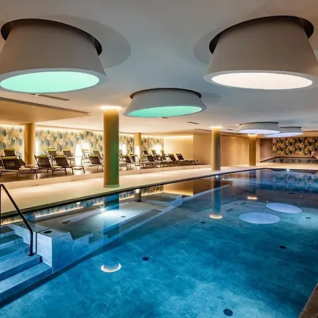 Aria Retreat & - The Leading Of The World, Located Within Parco San Marco 酒店 5*